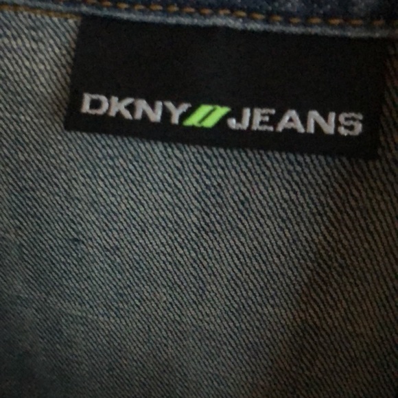 New DKNY detailed beautiful jean jacket - Picture 2 of 6